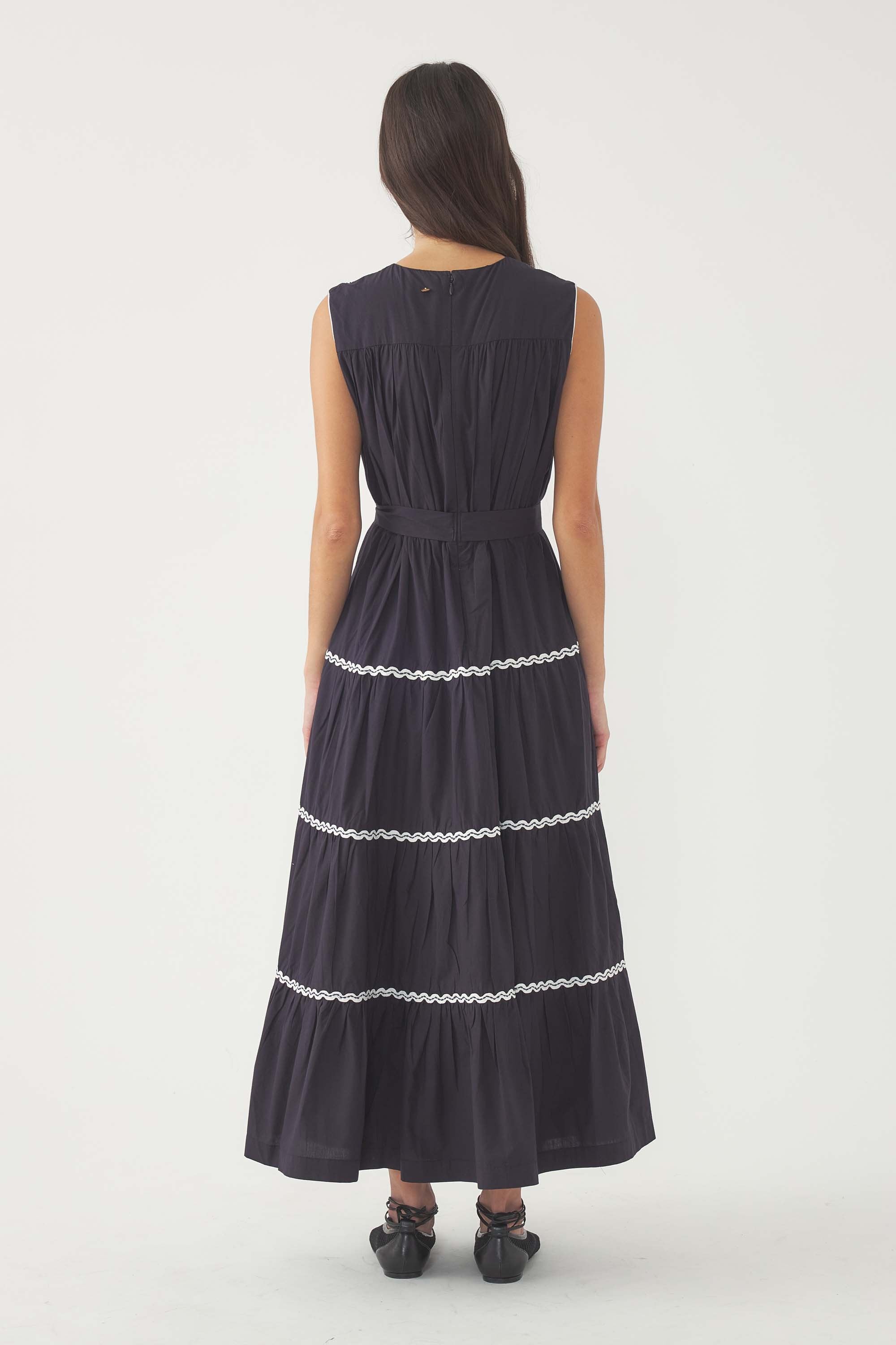 Robe longue brodée Dalli