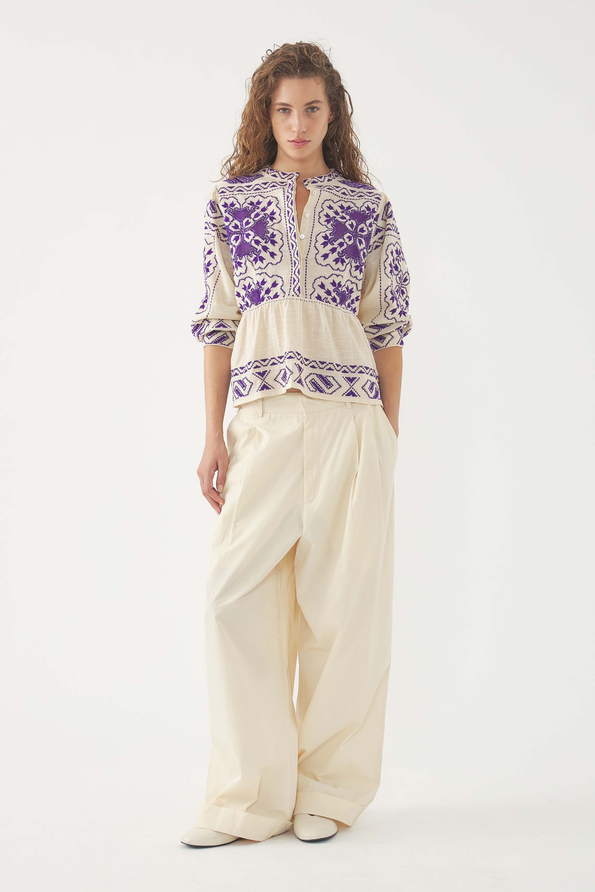Blusa bordada Milos
