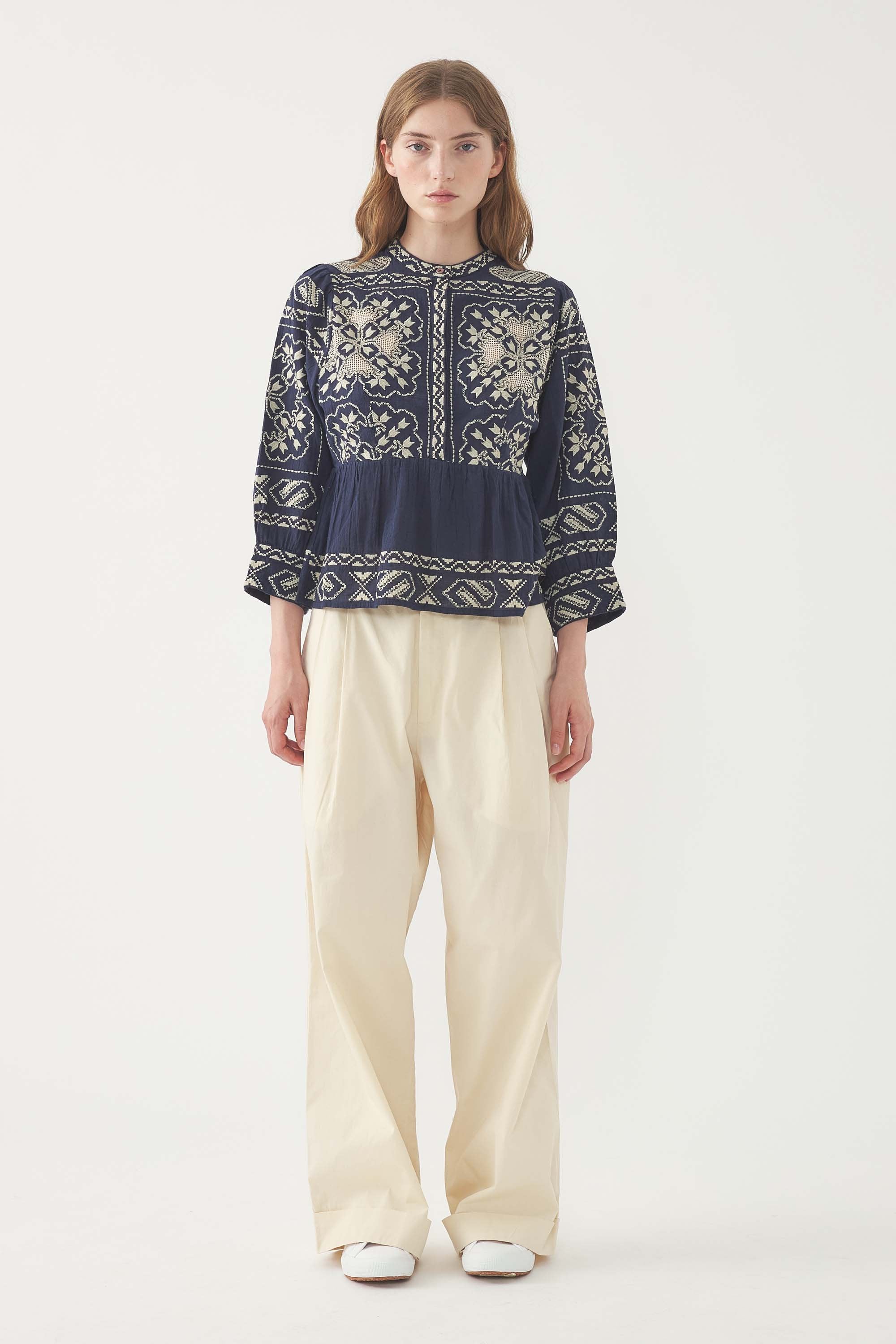 Blusa bordada Milos