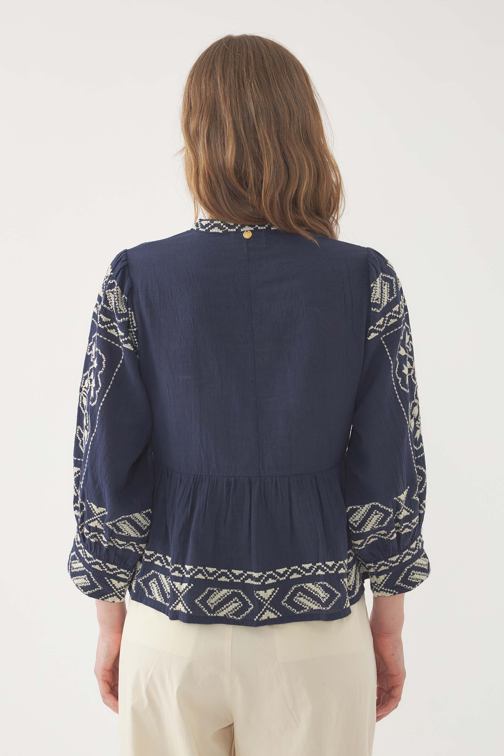 Blusa bordada Milos