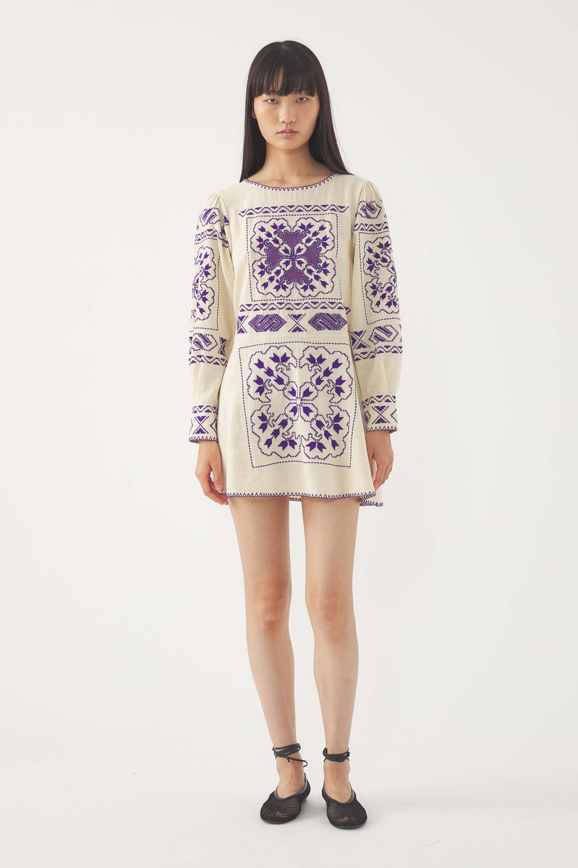 Langes besticktes Kleid Milos