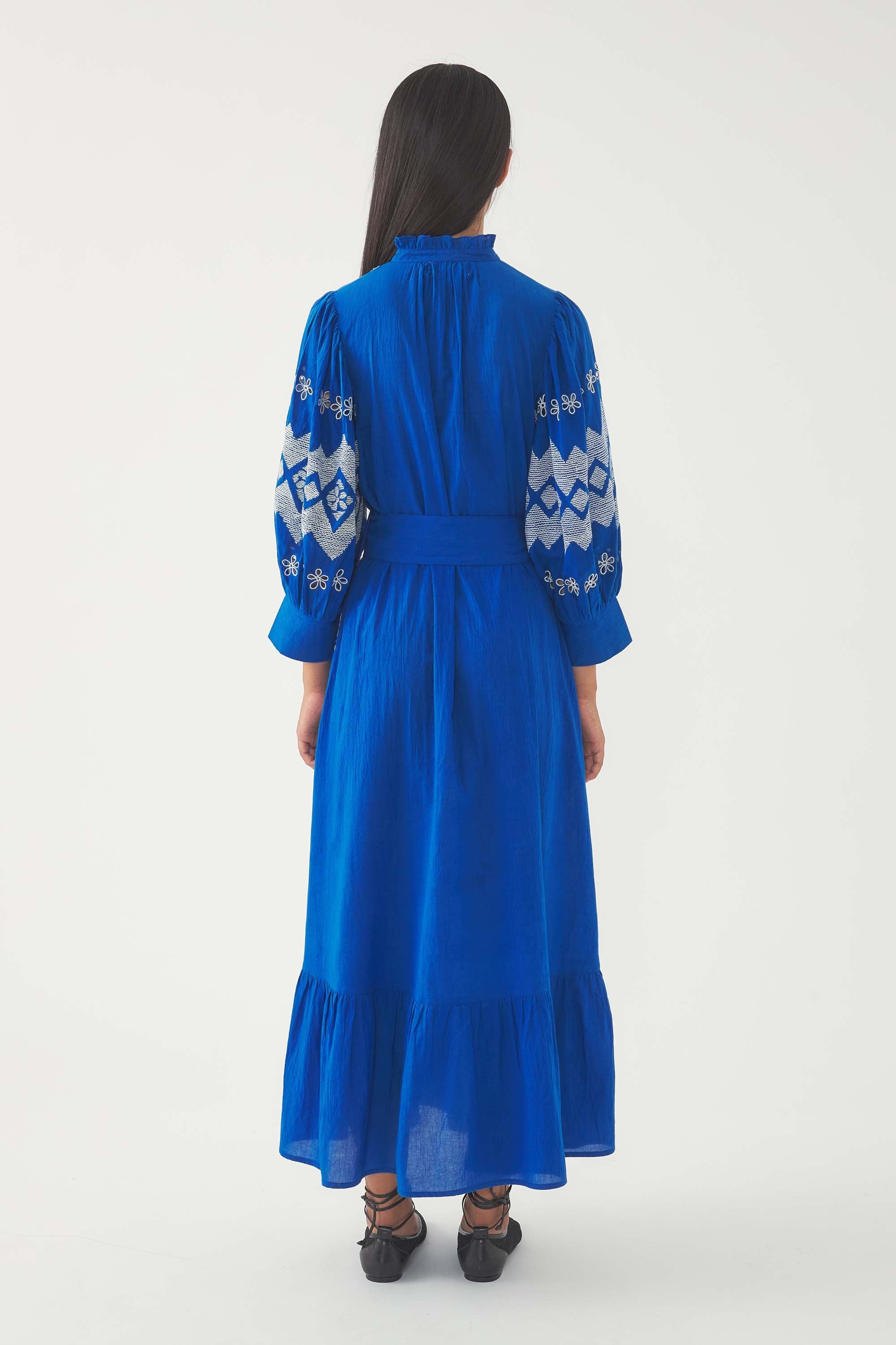 Langes besticktes Kleid Tolede