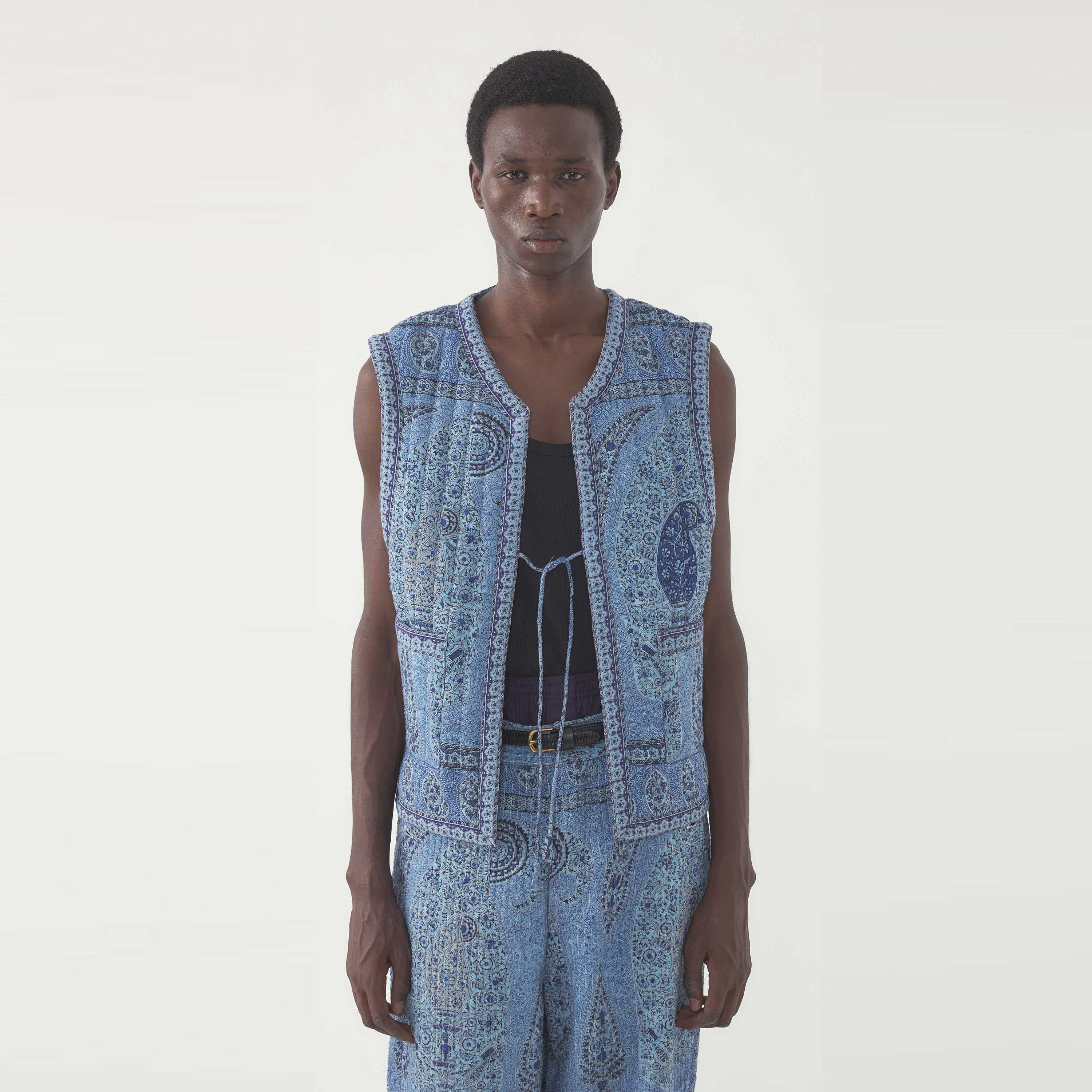 Vest Taya